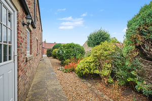 Charvil House- click for photo gallery